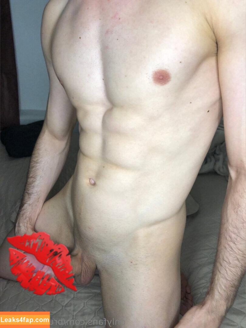 bruceredhead / bruce_redhead leaked photo photo #0003