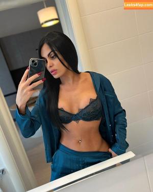 Bruna Butterfly photo #0111