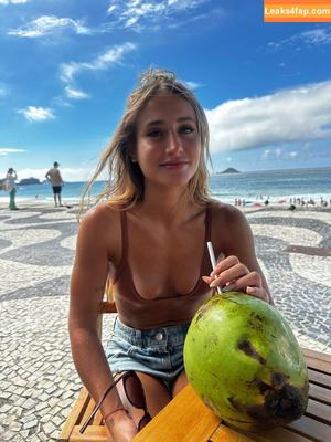 Bruna Griphao фото #0692