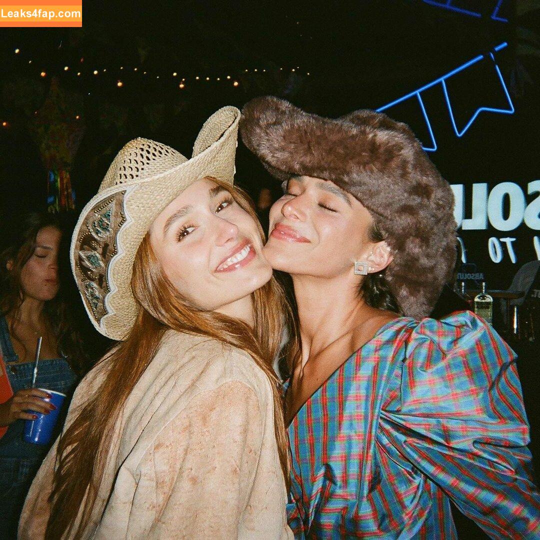 Bruna Marquezine / brumarquezine / brunamarquezine / https: leaked photo photo #0401