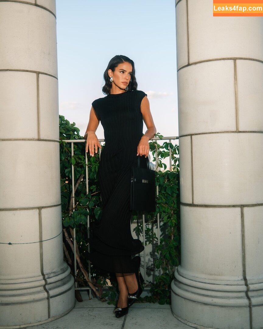 Bruna Marquezine / brumarquezine / brunamarquezine / https: слитое фото фото #0412