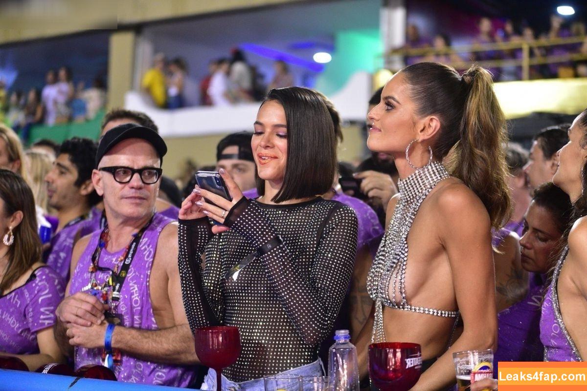 Bruna Marquezine / brumarquezine / bruna.marquezine / brunamarquezine / https: слитое фото фото #0620