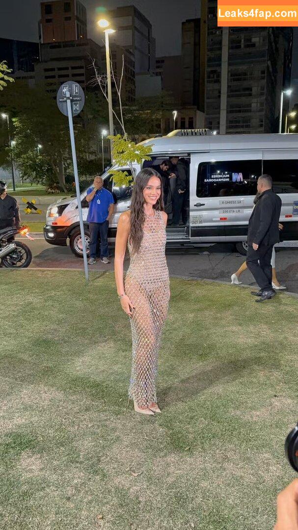Bruna Marquezine / brumarquezine / brunamarquezine / https: слитое фото фото #0740