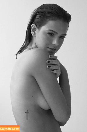 Bruna Marquezine photo #0011