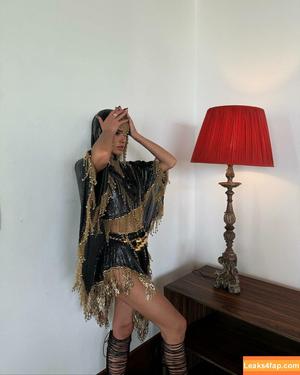 Bruna Marquezine photo #0255