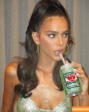 Bruna Marquezine photo #0260
