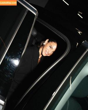 Bruna Marquezine photo #0353
