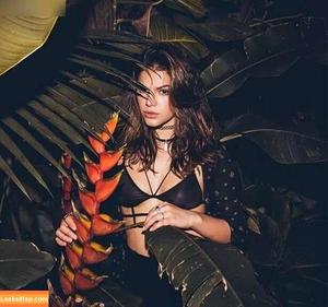 Bruna Marquezine photo #0525