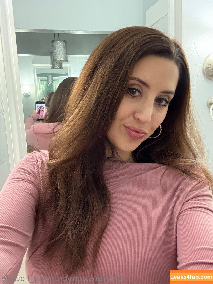 brunette_hotwife / orlandolstyle leaked photo photo #0005