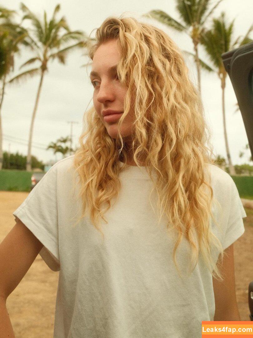 Brynn Rumfallo / Mackenzie Ziegler / brynnrumfallo leaked photo photo #0436