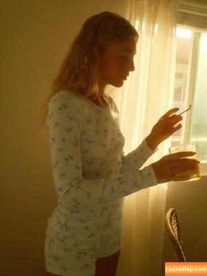 Brynn Rumfallo photo #0425