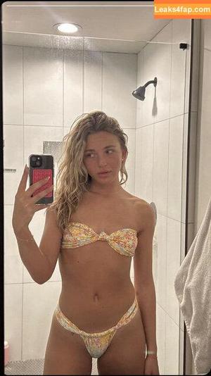 Brynn Rumfallo photo #0474