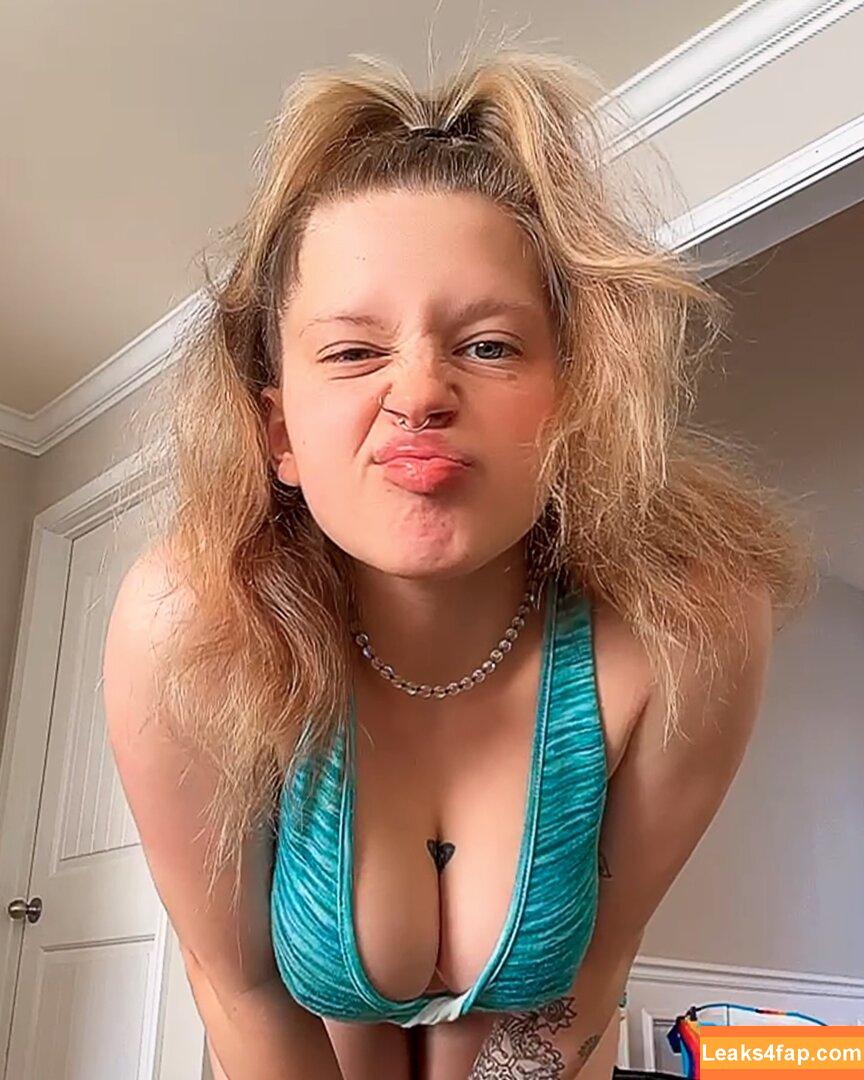 bunni.b.bendi / emi.b.bendi bunnitoadofficial leaked photo photo #0025