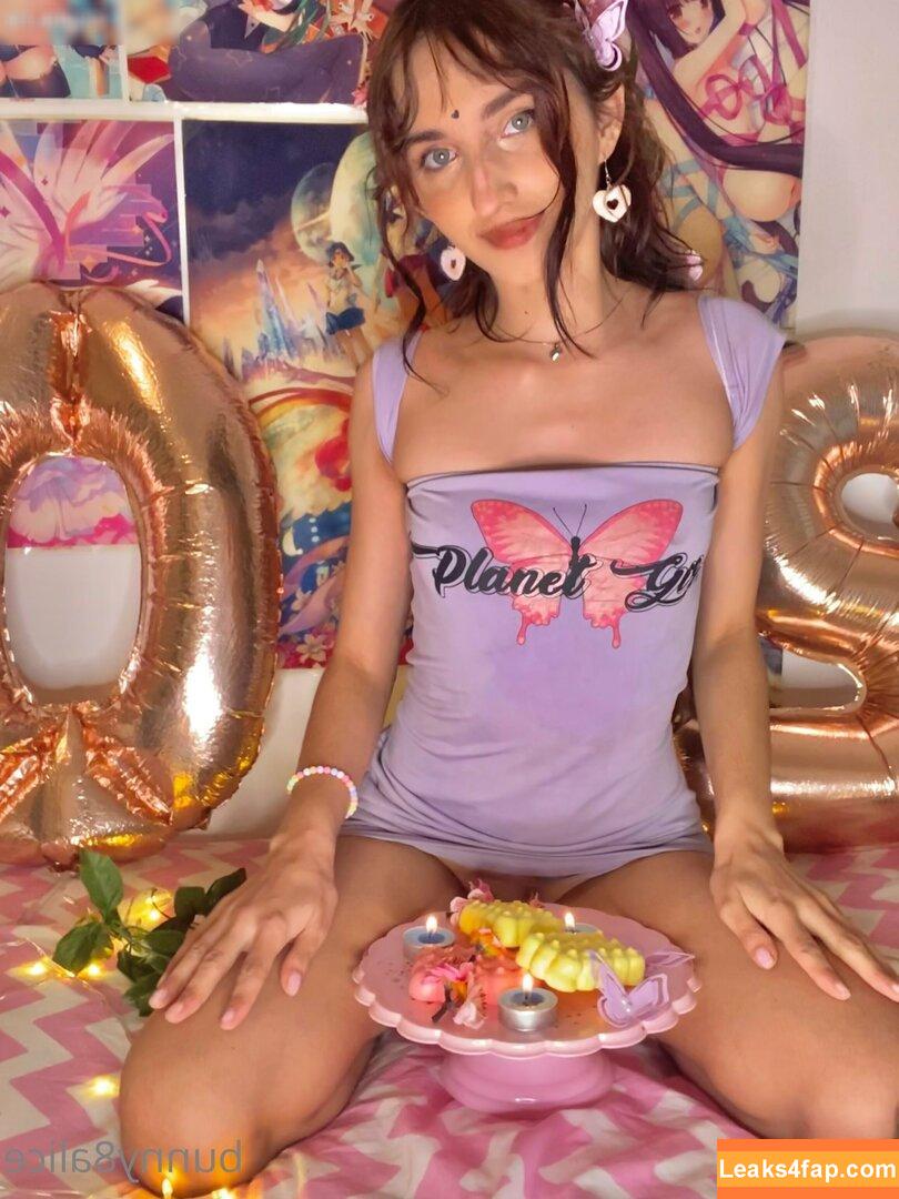 bunny8alice / tightdressgram leaked photo photo #1116