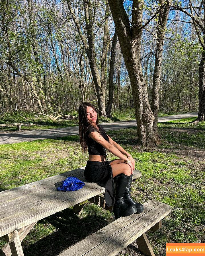 bunnybb222 / Laney / devans._ / devansdelaney leaked photo photo #0127