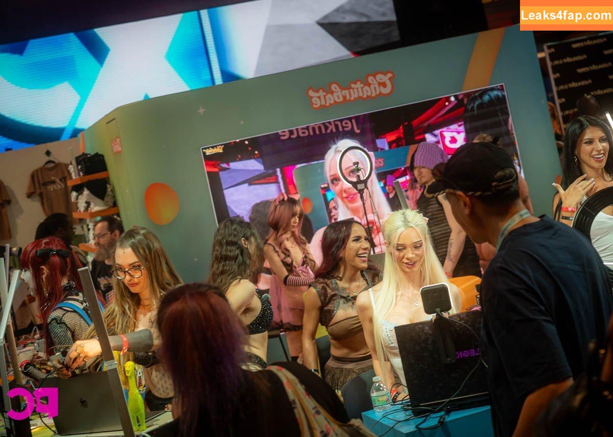 bunnydollstella /  leaked photo photo #0214