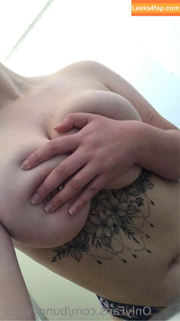 Bunnyy055 / bunny005r / bunnyy055r leaked photo photo #0014