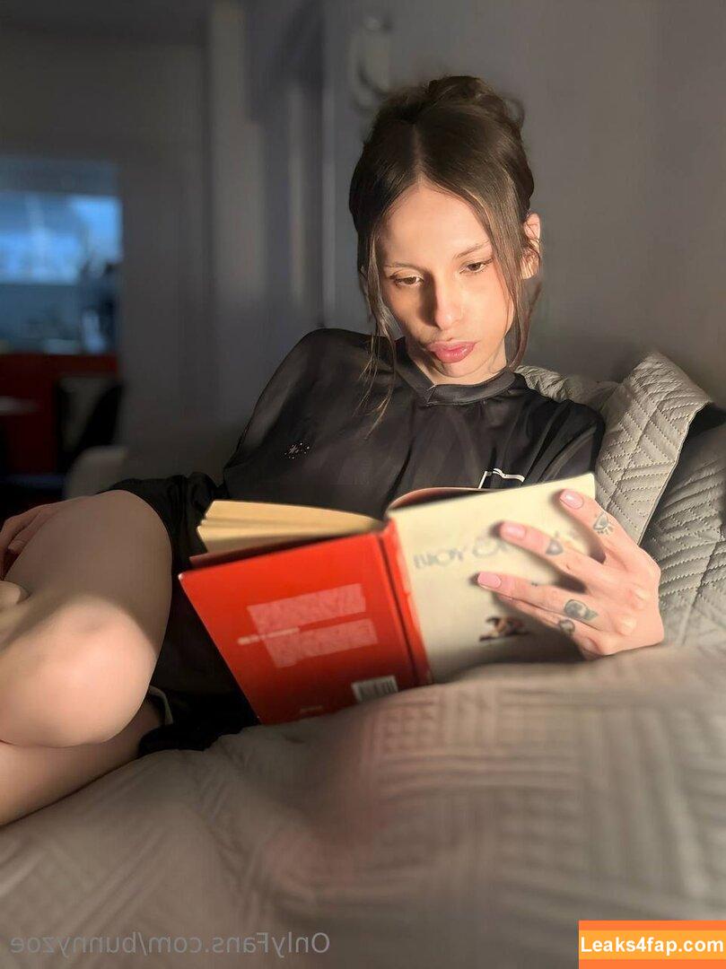 bunnyzoe / itsmeurbunnyzoe / kiittycut3 leaked photo photo #0010