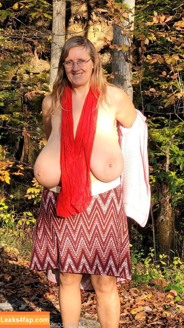 Busty Petra / Holisticsensual leaked photo photo #0005