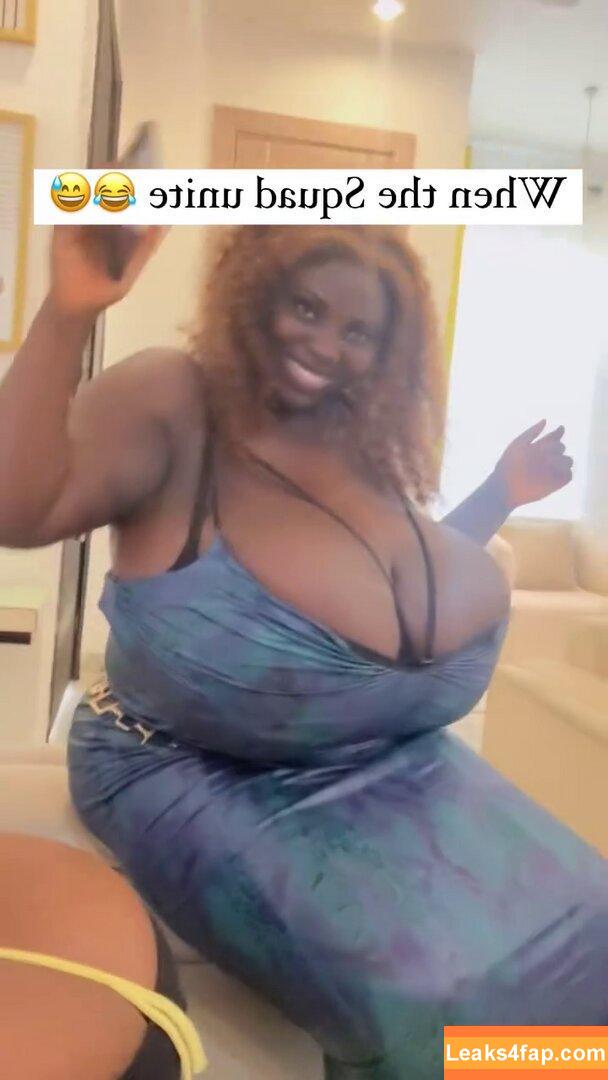 Busty Vivian / official_busty_vivian leaked photo photo #0067