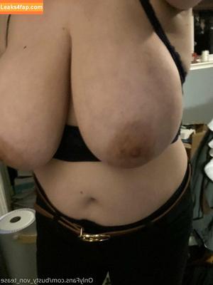 Busty Von Tease photo #0144