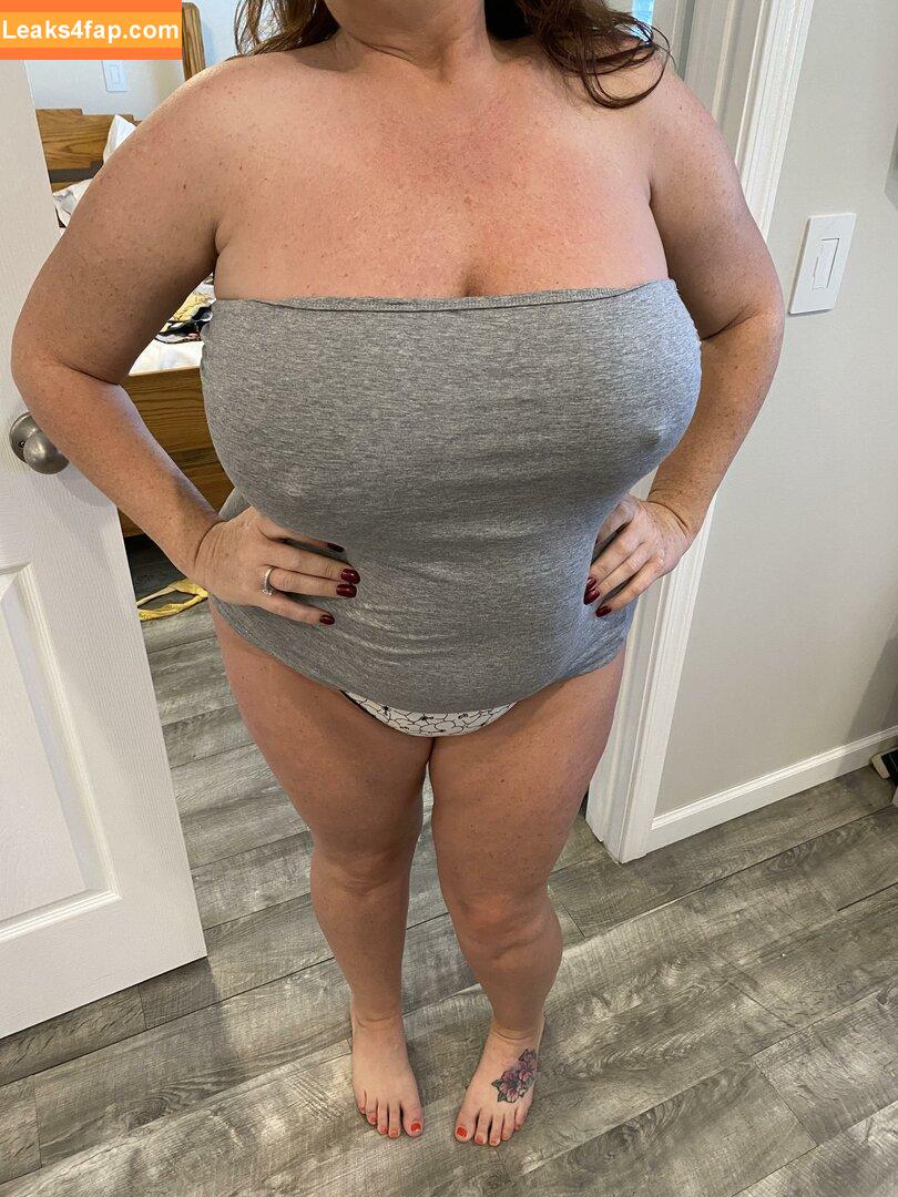 Busty38HH / busty.38hh leaked photo photo #0022