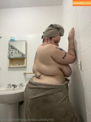 bustyblondibabby photo #0034