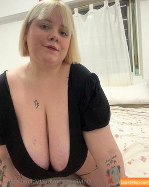 bustyblondibabby photo #0049
