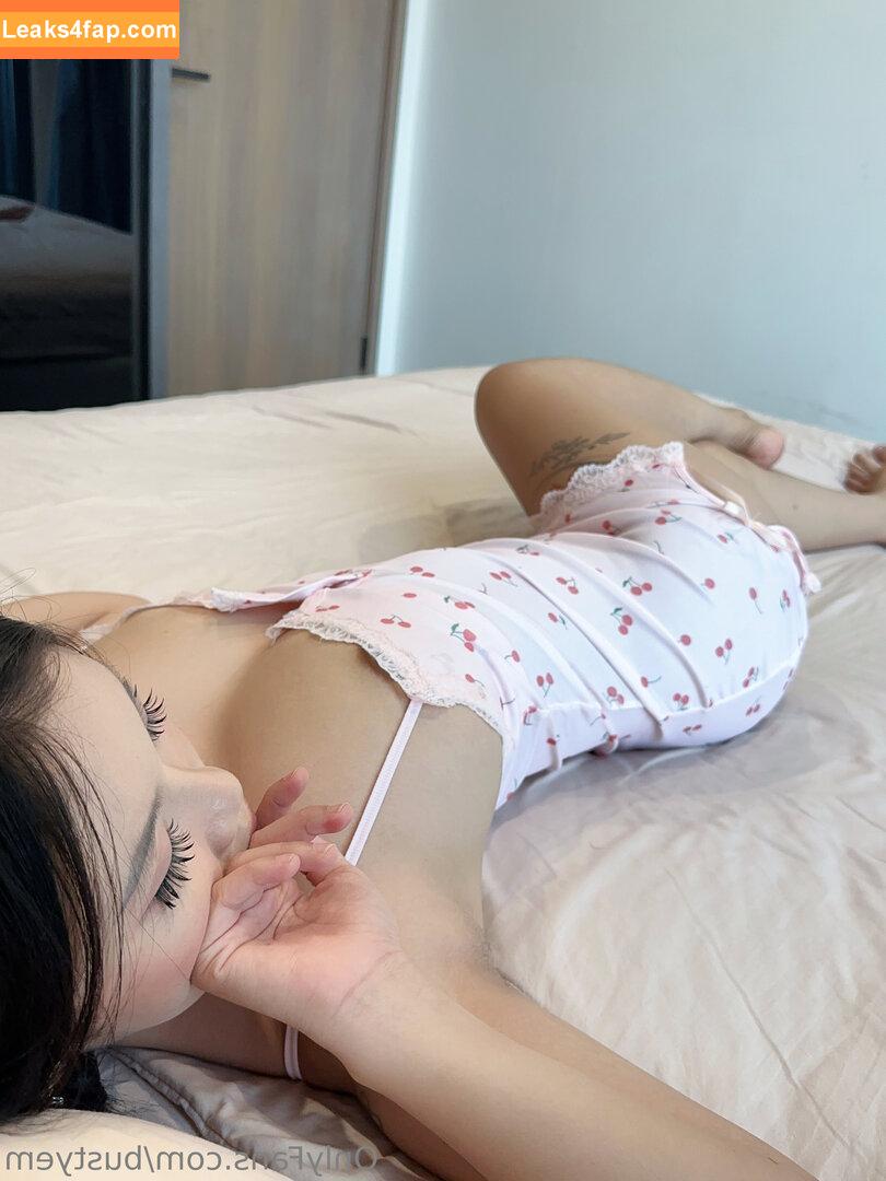 bustyem / bustyema_of leaked photo photo #0041