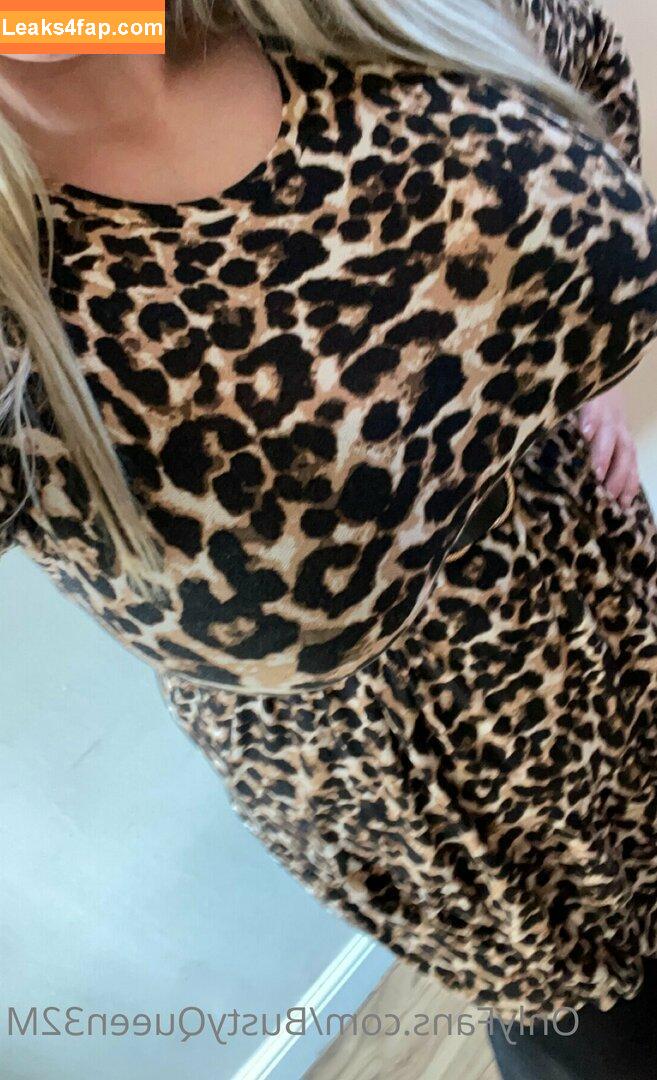 bustyqueen32m / the_32m_queen leaked photo photo #0043
