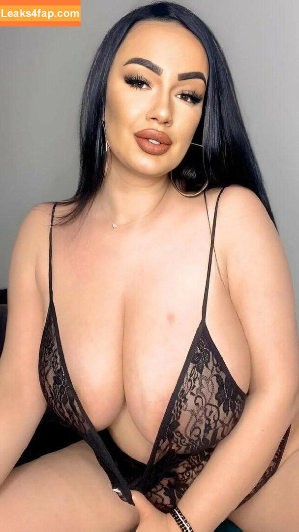 Bustysexylora / busty_lora leaked photo photo #0026