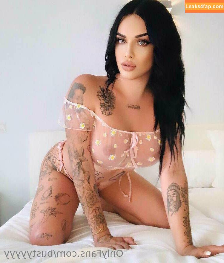 bustyyyyy /  leaked photo photo #0028