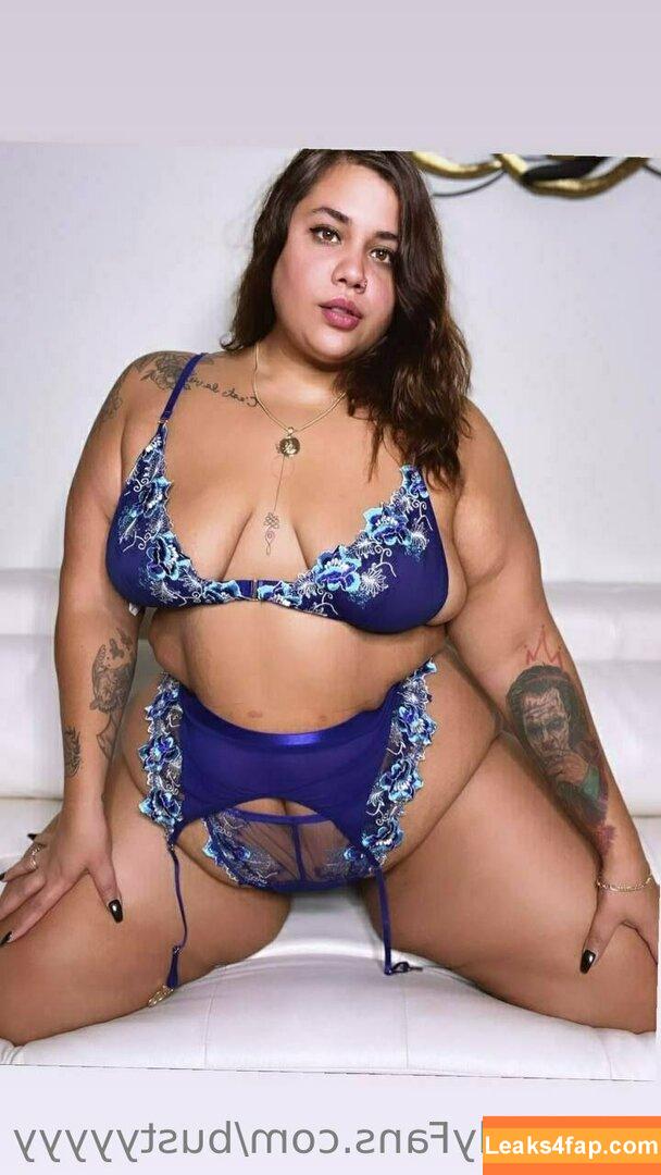 bustyyyyy /  leaked photo photo #0032