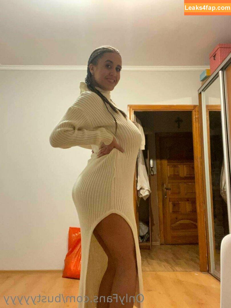 bustyyyyy /  leaked photo photo #0052