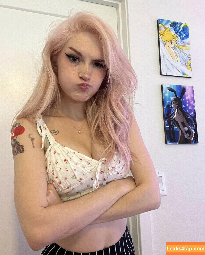 Busy B ASMR / busybasmr leaked photo photo #0007