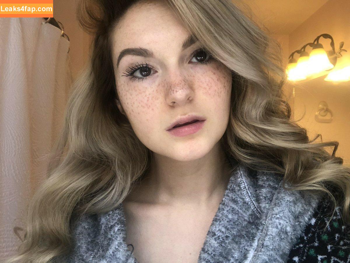 Busy B ASMR / busybasmr leaked photo photo #0033