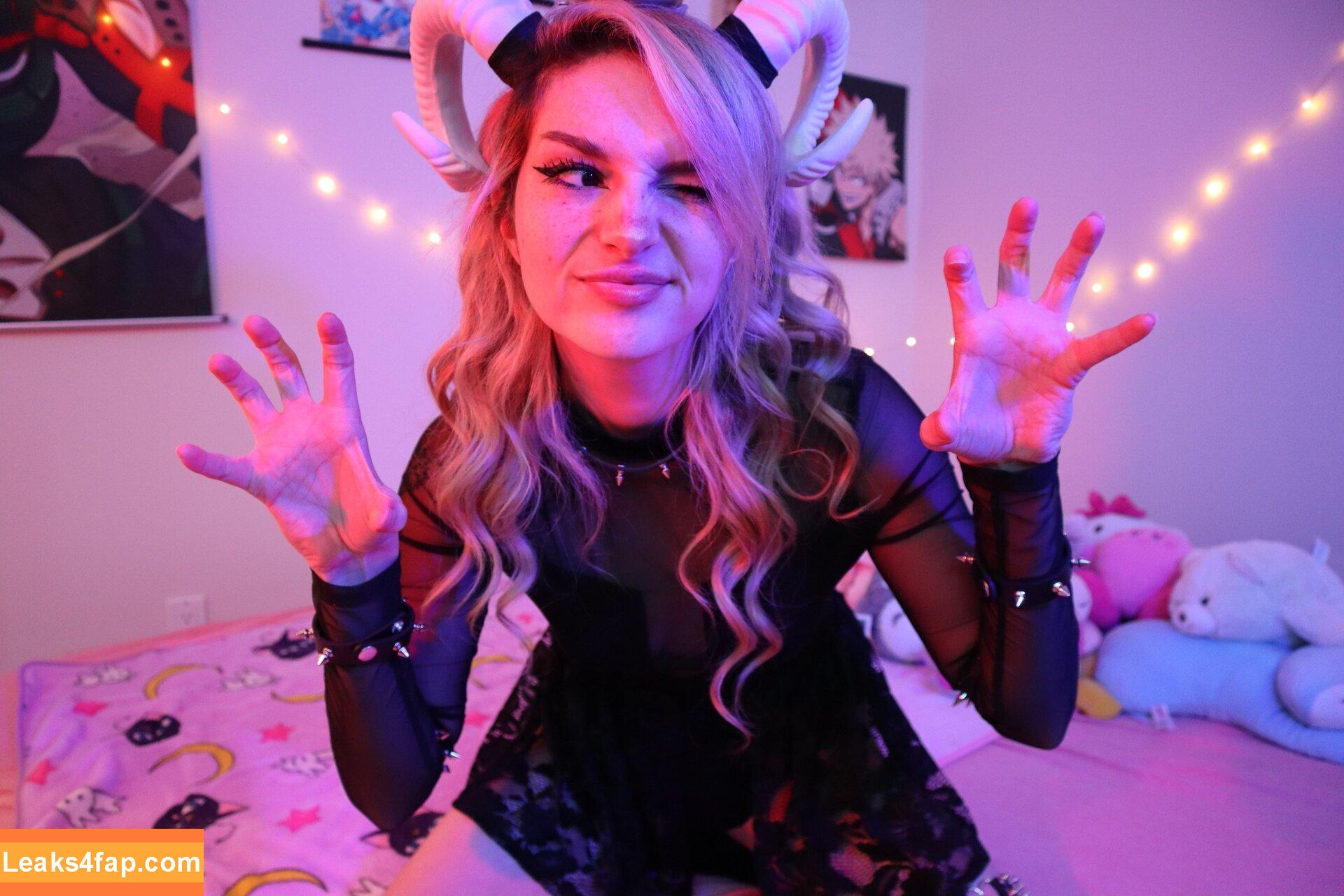 Busy B ASMR / busybasmr leaked photo photo #0058