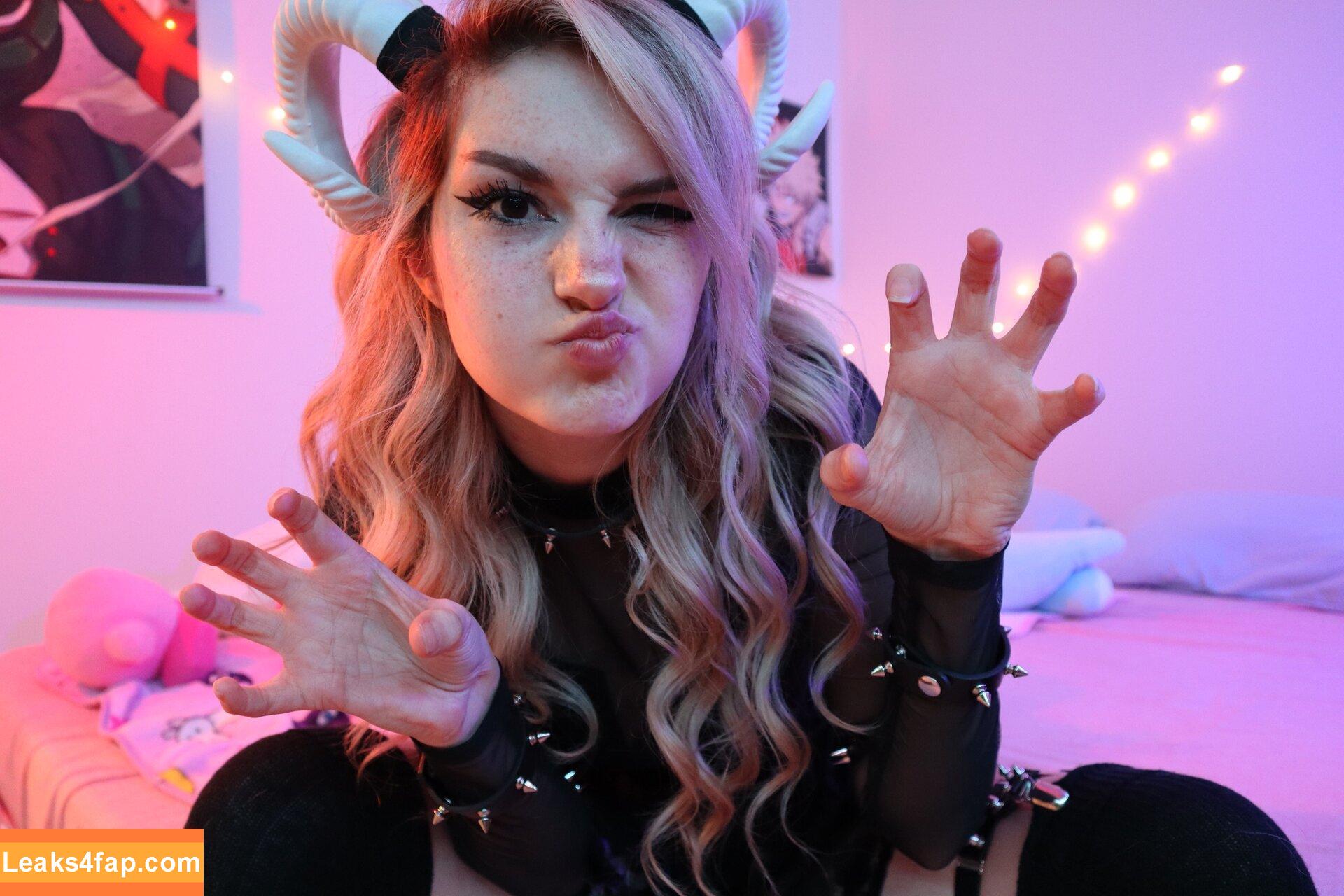 Busy B ASMR / busybasmr leaked photo photo #0102