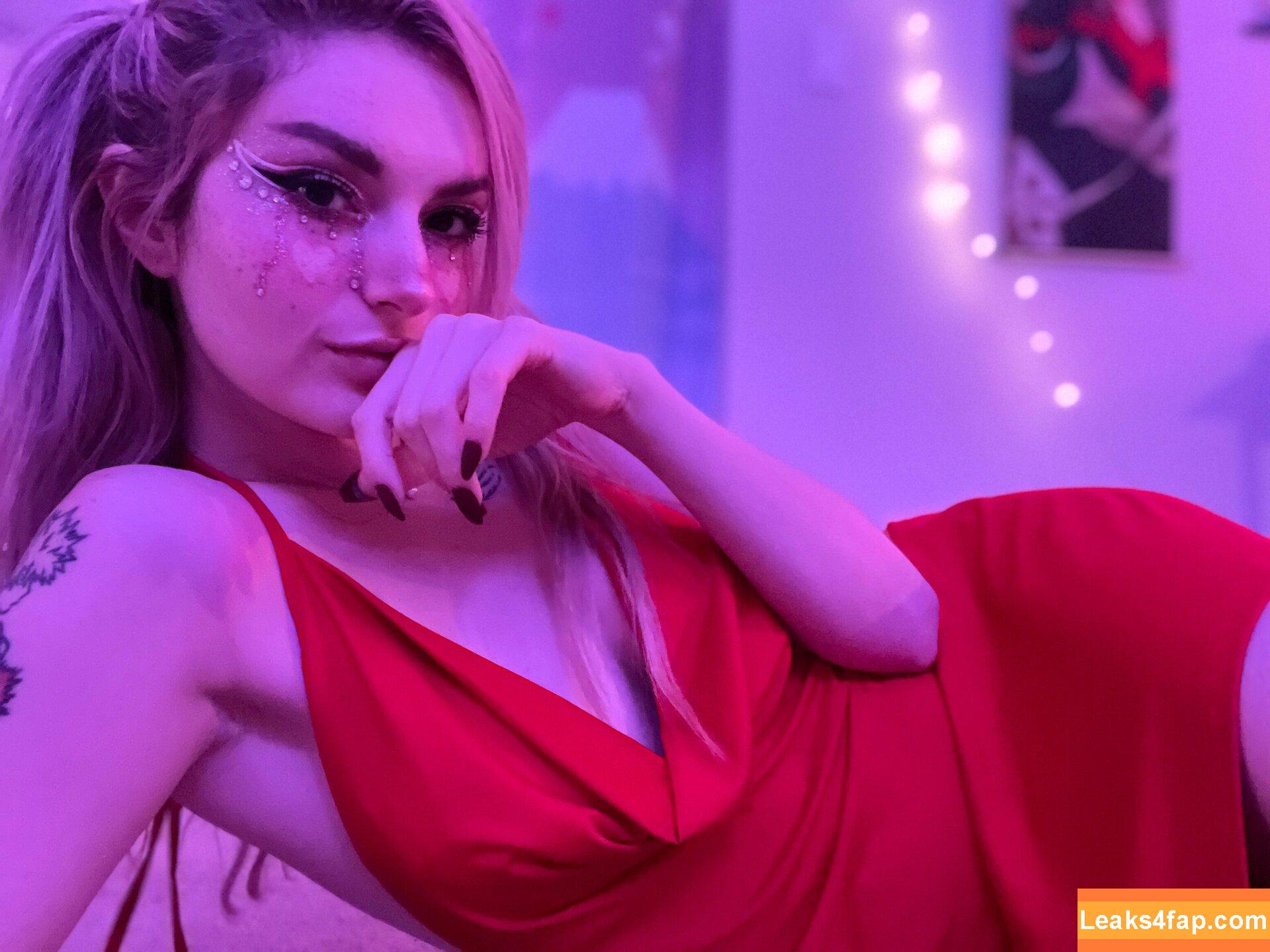 Busy B ASMR / busybasmr leaked photo photo #0110