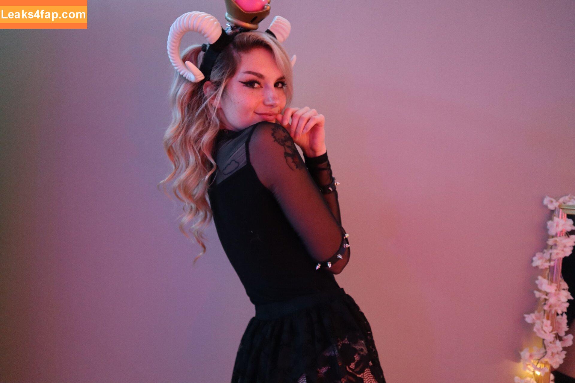 Busy B ASMR / busybasmr leaked photo photo #0114