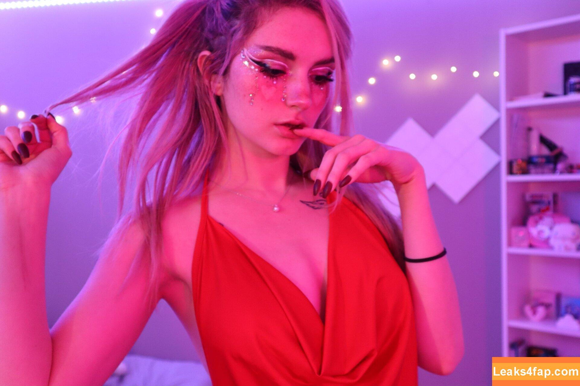 Busy B ASMR / busybasmr leaked photo photo #0117