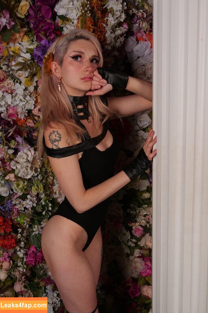 Busy B ASMR / busybasmr leaked photo photo #0272