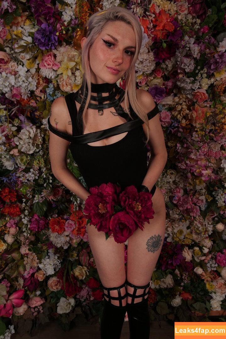 Busy B ASMR / busybasmr leaked photo photo #0291