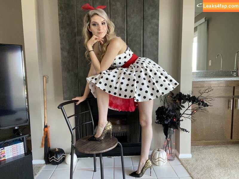 Busy B ASMR / busybasmr leaked photo photo #0339