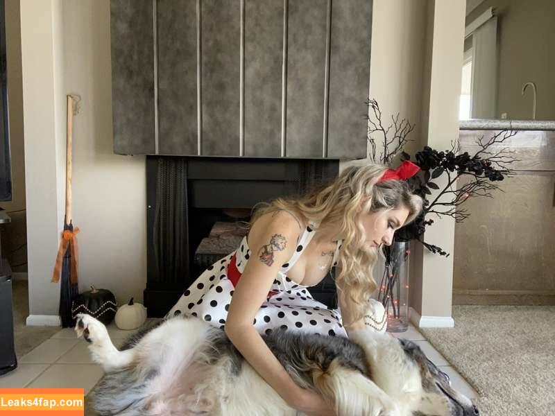 Busy B ASMR / busybasmr leaked photo photo #0342