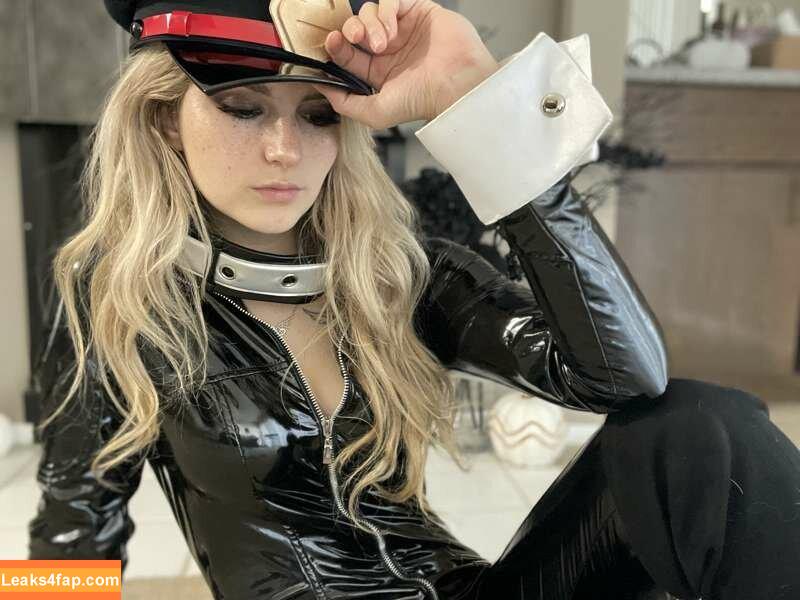 Busy B ASMR / busybasmr leaked photo photo #0343