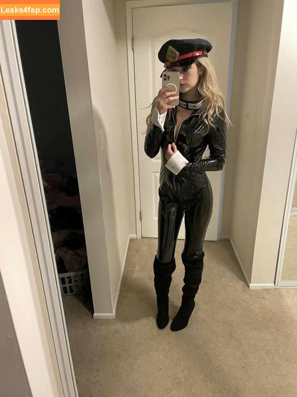 Busy B ASMR / busybasmr leaked photo photo #0348