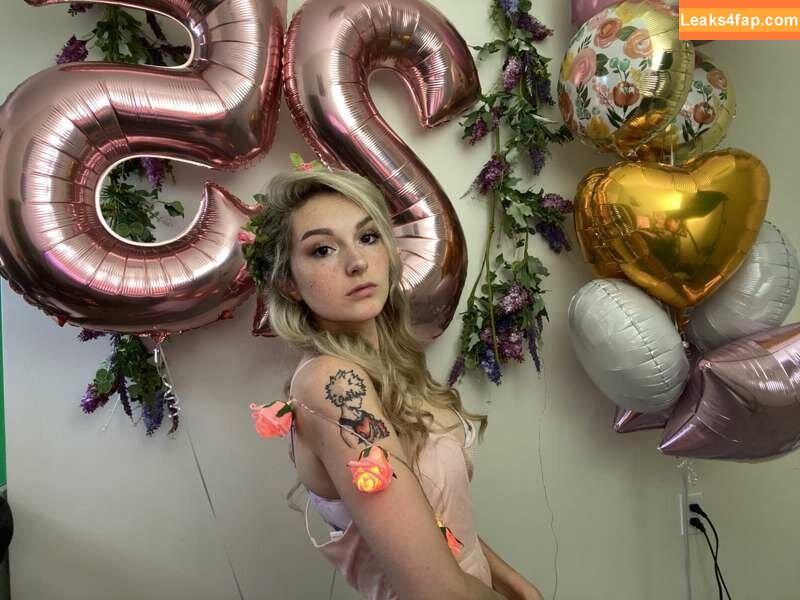 Busy B ASMR / busybasmr leaked photo photo #0411