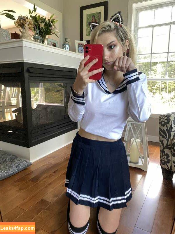 Busy B ASMR / busybasmr leaked photo photo #0471