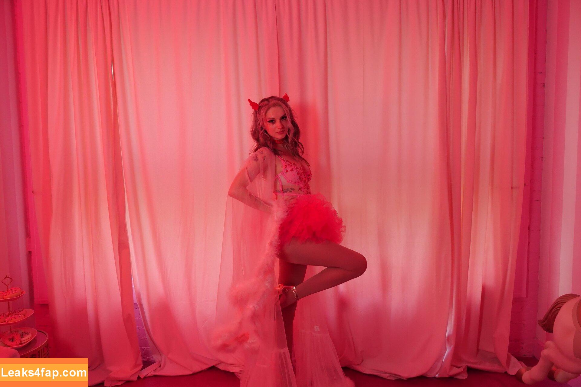 Busy B ASMR / busybasmr leaked photo photo #0764